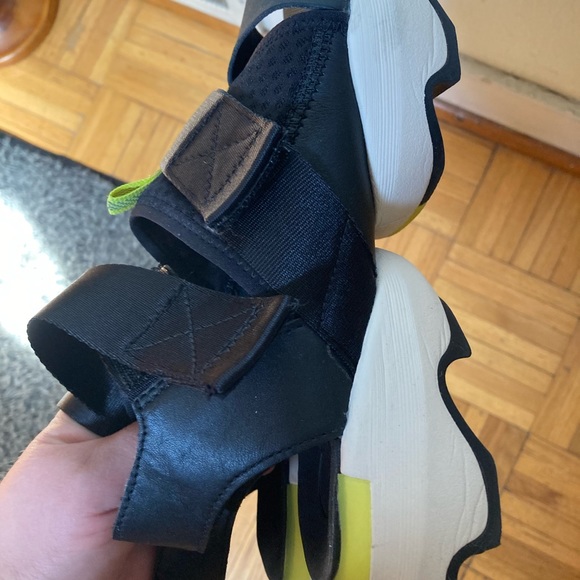 Sorel kinetic impact sandals 8 - Picture 9 of 12